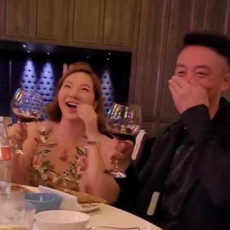 无需羞怯!发际线告别分离,拯救脱发烦恼,重拾自信迎接新生活 无需羞怯!发际线告别分离,拯救脱发烦恼,重拾自信迎接新生活